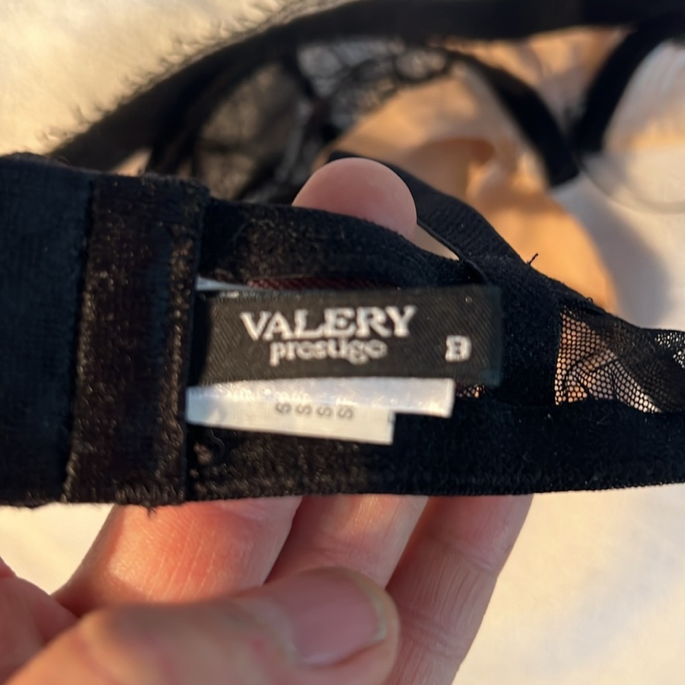 NWOT Valery luxury bra and panty set size small - Picture 7 of 7